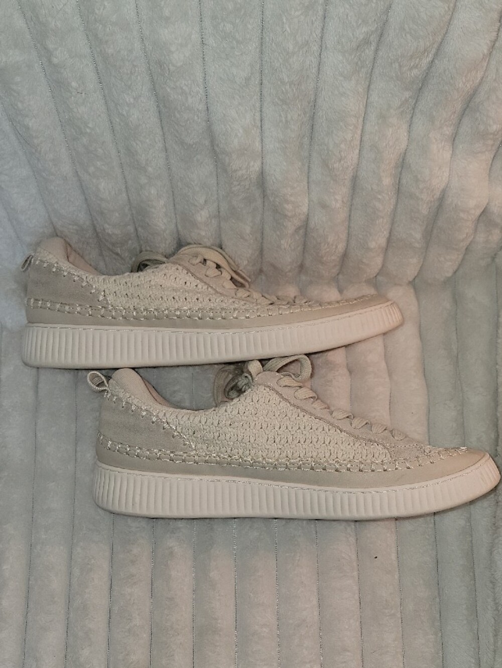 Dolce Vita Cream Knit Lace-Up Women's Sneakers - Picture 4 of 8